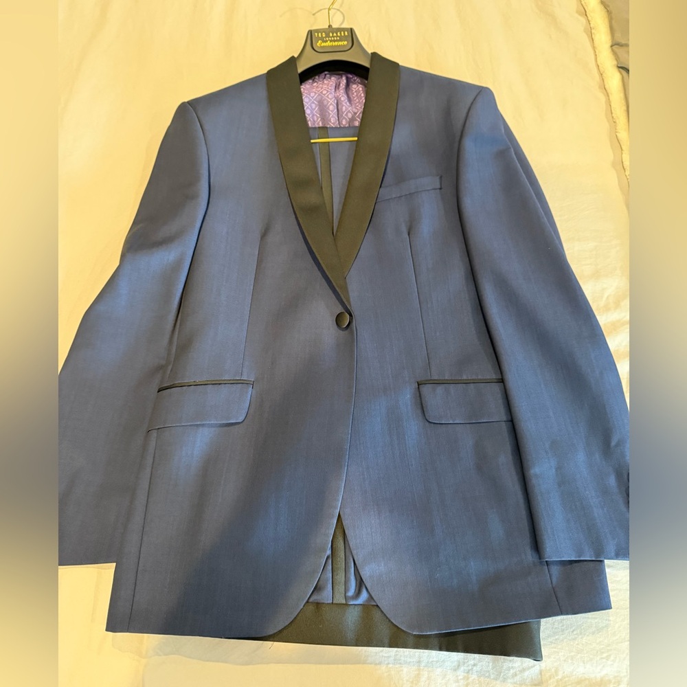 Ted Baker Slim Fit Shawl Tuxedo and Pants 40R and 32R Hemmed